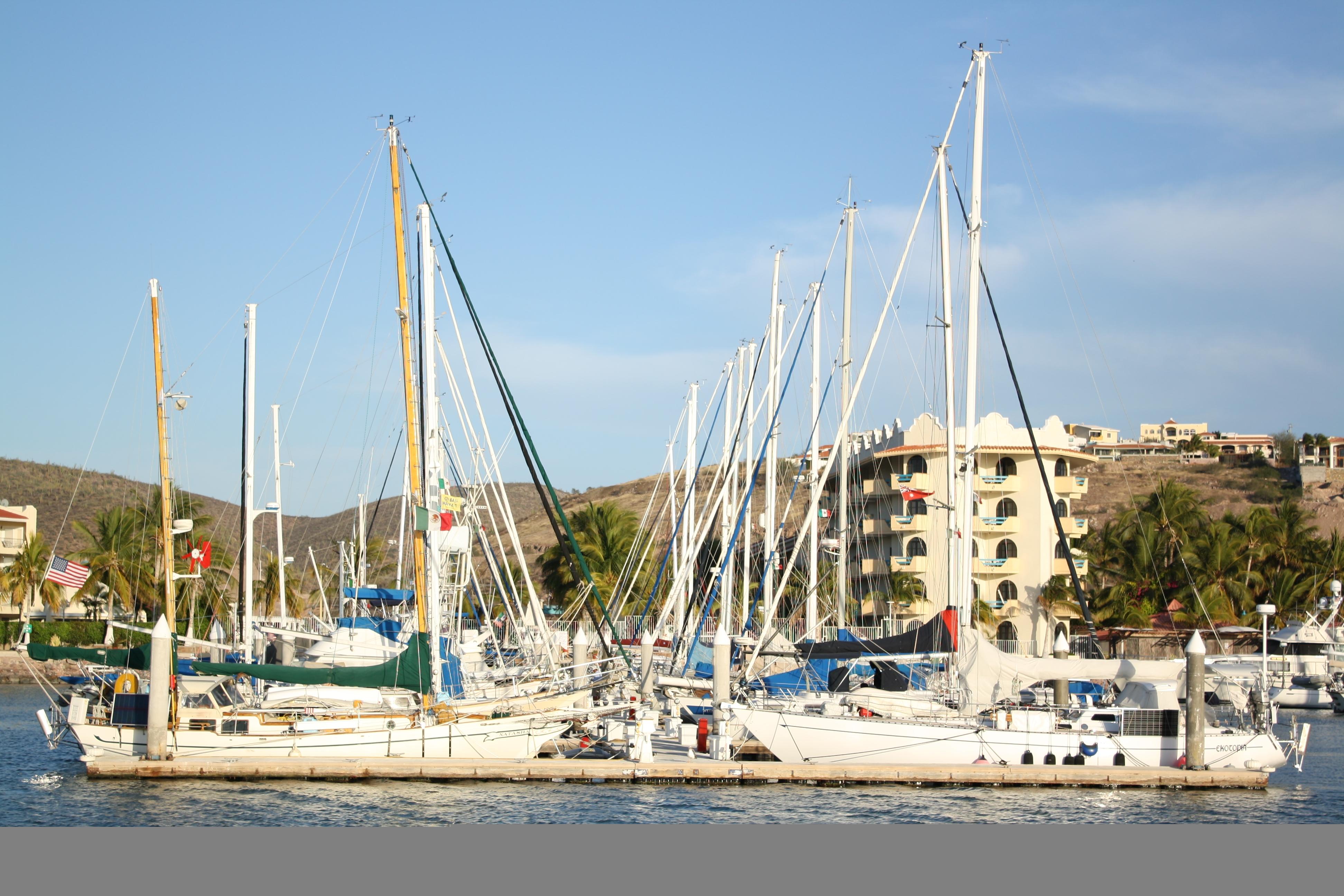 The Westmarine Waterfront Hotel La Paz Bagian luar foto
